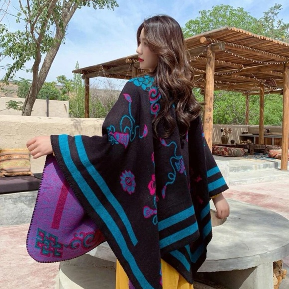 Floral Pattern Shawl , Poncho, purple, pink and black - Picture 6 of 14